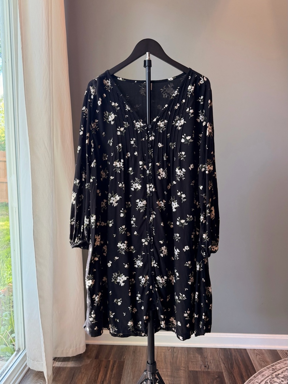 Old Navy Floral Button Up Dress LG Black Wedding Goth Cottagecore Grunge Formal